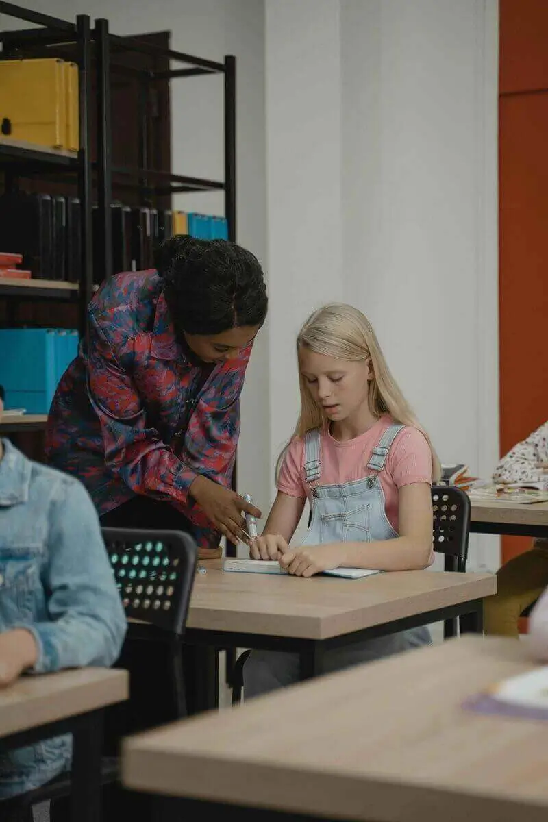 How Group Tuition Fosters Healthy Competition: Boosting Academic Excellence 1 group tuition fosters healthy competition